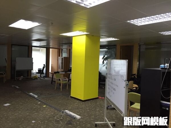 18岁少女辍学创业